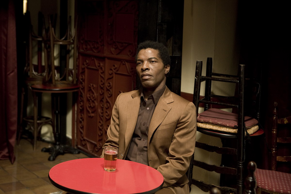 Кадры из Предел контроля (2009)