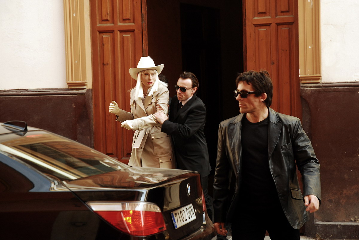 Кадры из Предел контроля (2009)