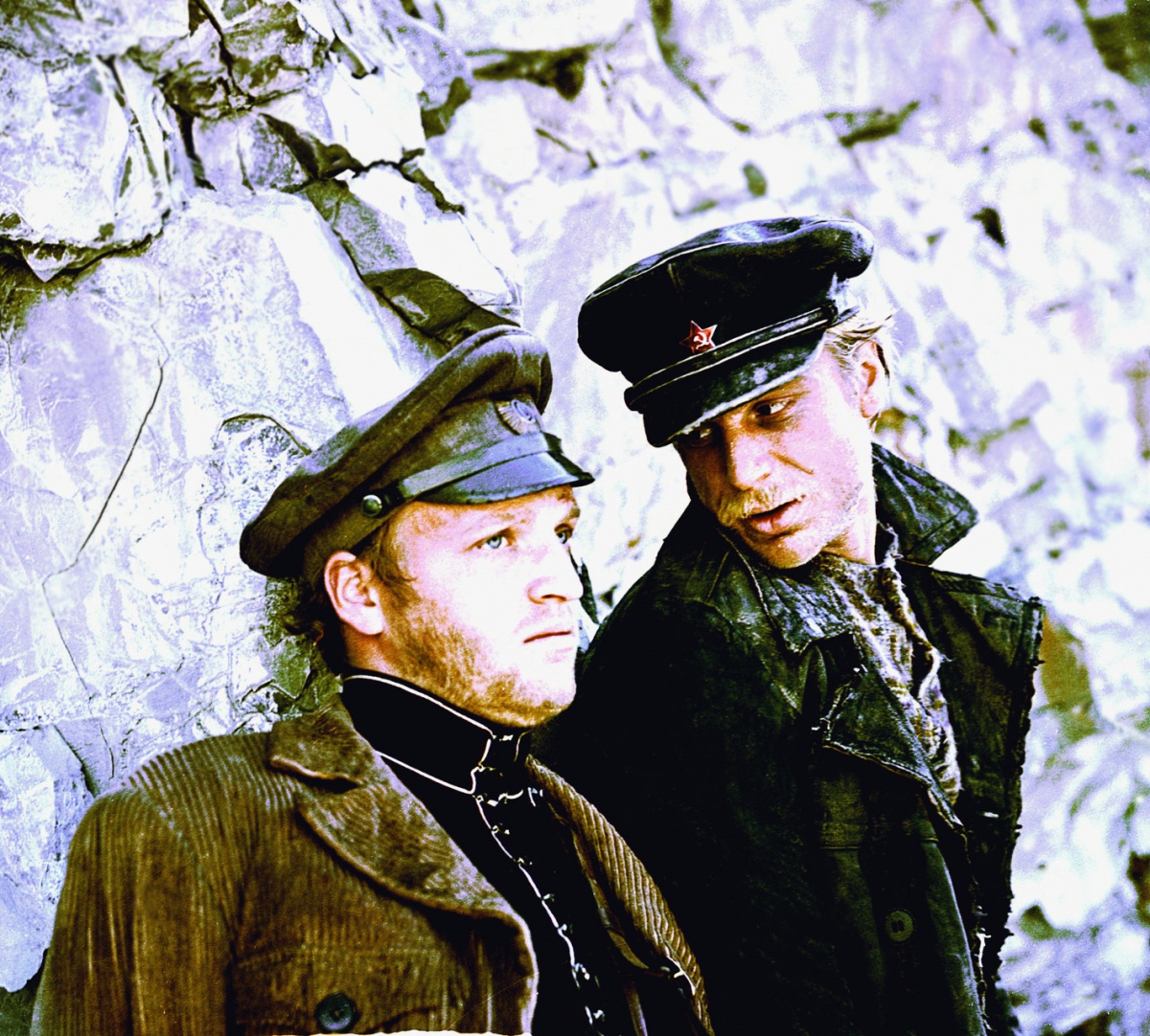 Кадры из Свой среди чужих, чужой среди своих (1974)