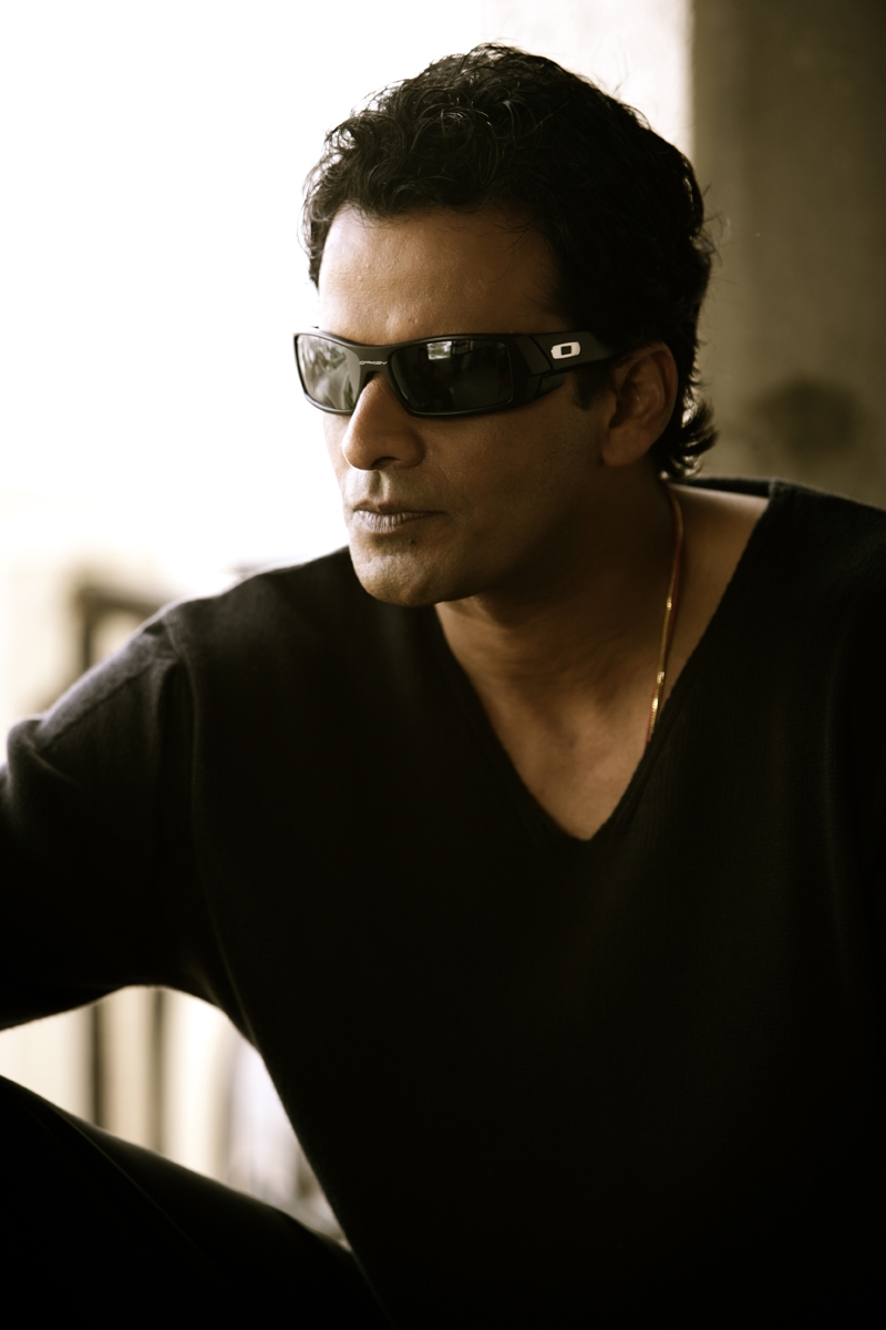 Кадры из Заброшенная фабрика (2009)