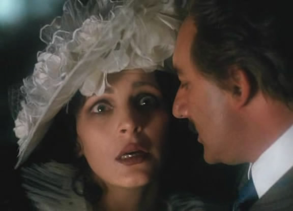 Кадры из Ключ от спальни (2004)