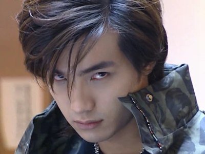 Кадры из Дьявол рядом с тобой (2005)