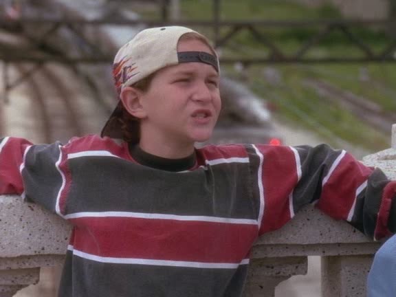 Кадры из Завтра наступит сегодня (1996)