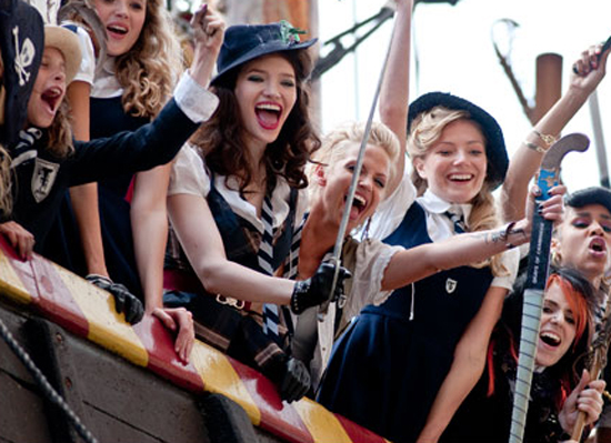 Одноклассницы и тайна пиратского золота (2009)