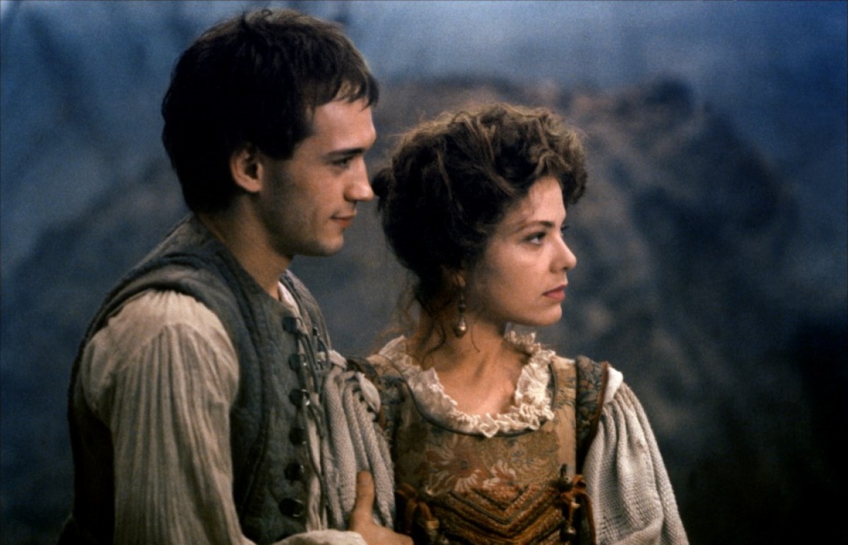 Кадры из Путешествие капитана Фракасса (1990)