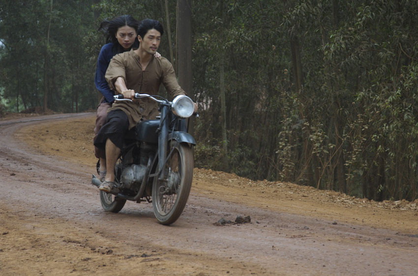 Кадры из Мятежник (2007)