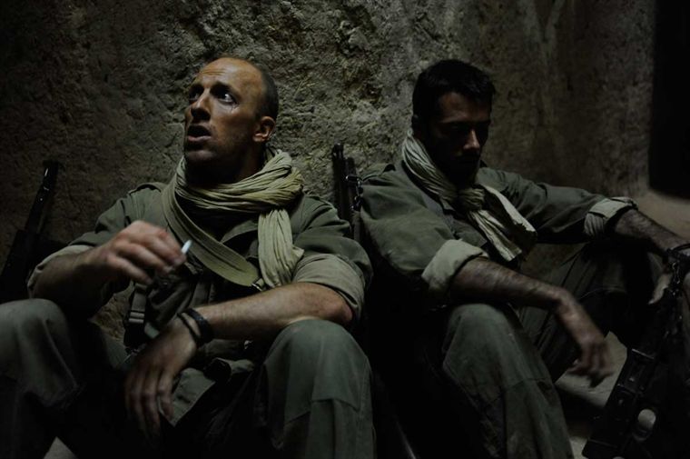 Кадры из Джинны (2010)