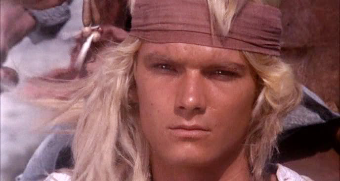 Кадры из Белый апач (1987)