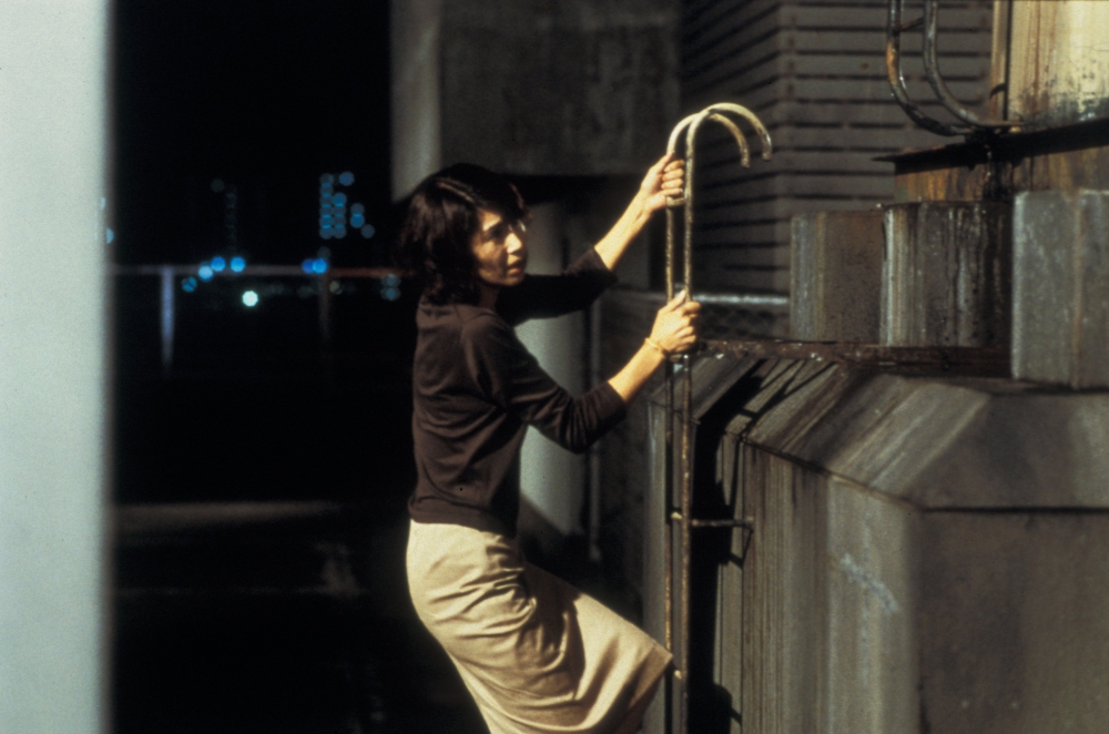 Кадры из Тёмные воды (2002)