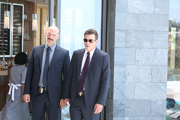 Кадры из Закон и порядок: Лос-Анджелес (2010)