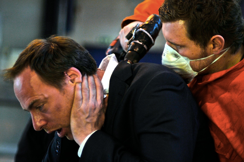 Кадры из Темные души (2010)