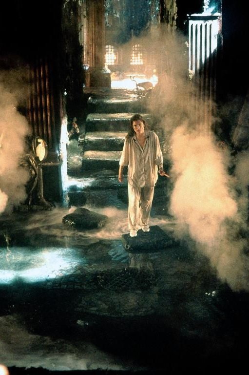 Кадры из Кошмар на улице Вязов 7: Новый Кошмар (1994)