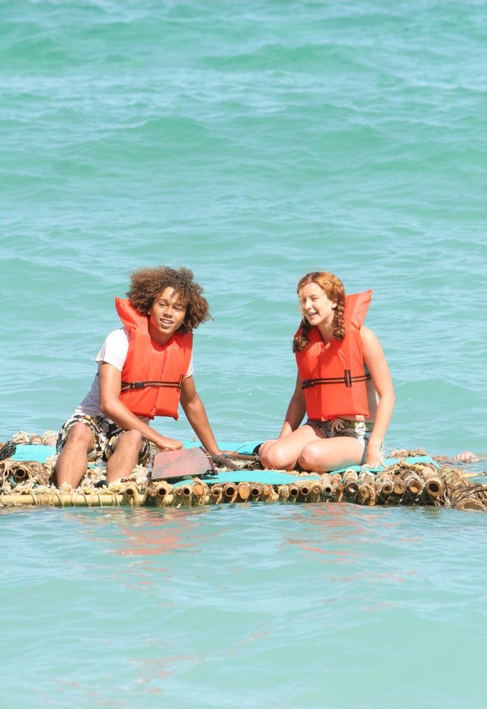 Затерянные на острове (2005)