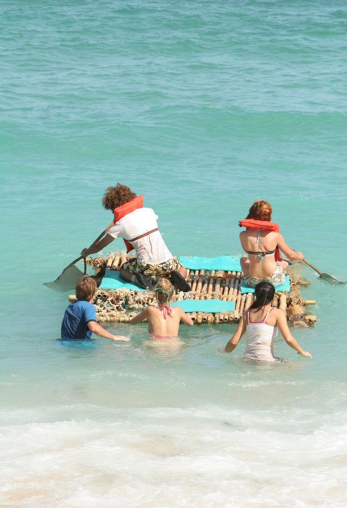 Затерянные на острове (2005)