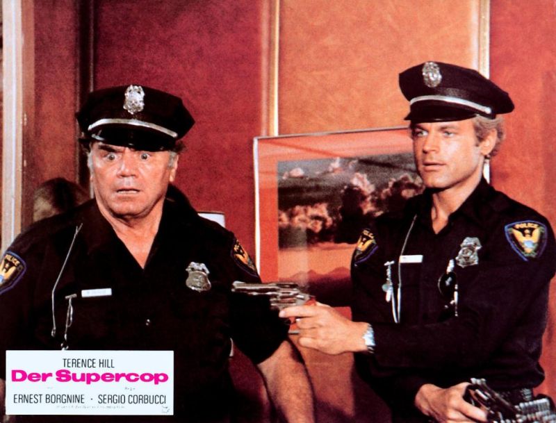 Кадры из Суперполицейский (1980)