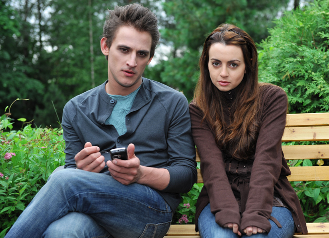 Кадры из Даёшь молодёжь! (2009)