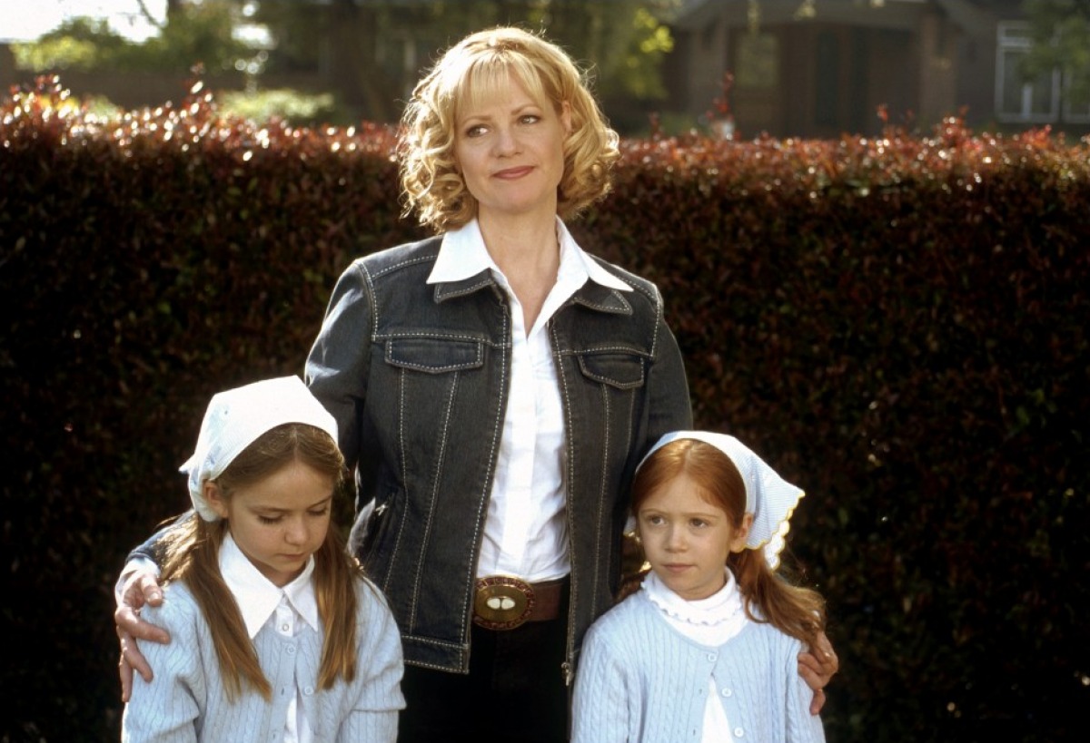 Кадры из Оптом дешевле (2003)