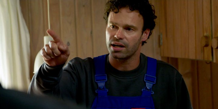 Кадры из Все за одного (2011)