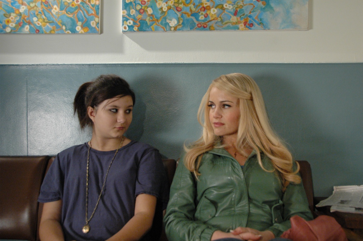 Кадры из Женщины в беде (2009)