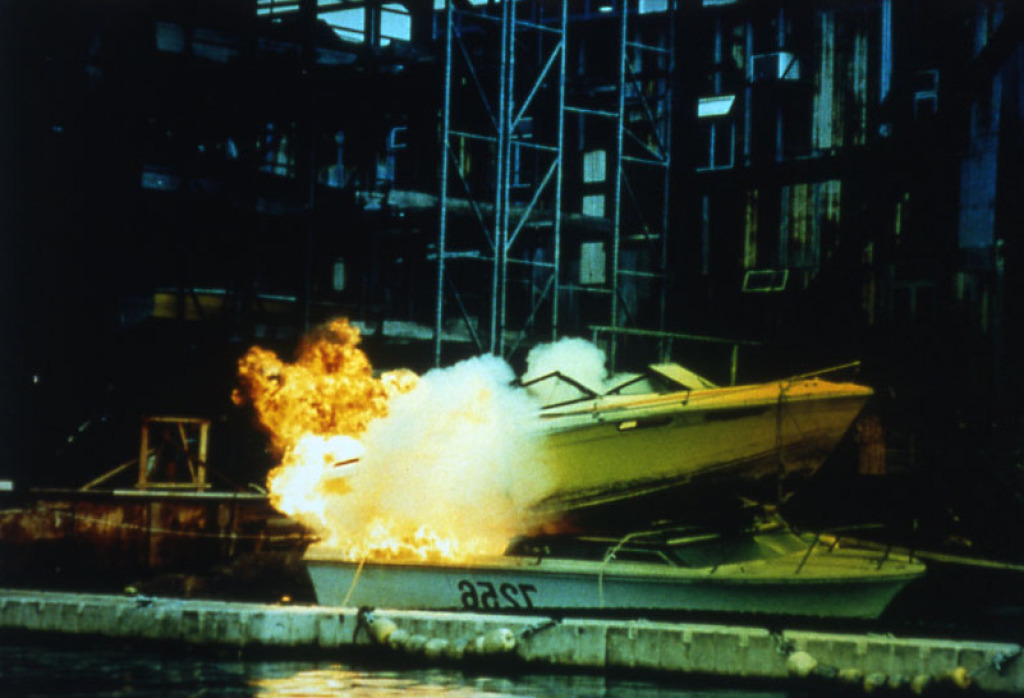 Кадры из Полиция будущего (1999)