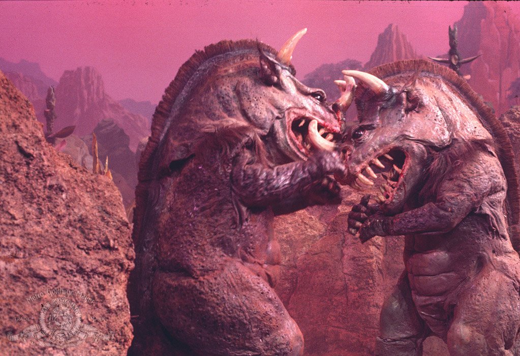 Путешествие к центру Земли (1977)