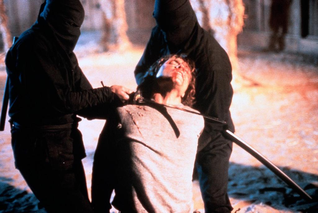 Кадры из Октагон (1980)