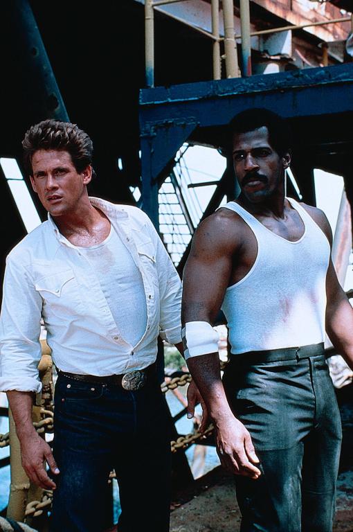 Кадры из Карающая сила (1986)