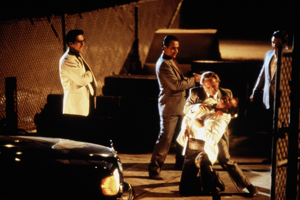 Кадры из Обратный след (1990)