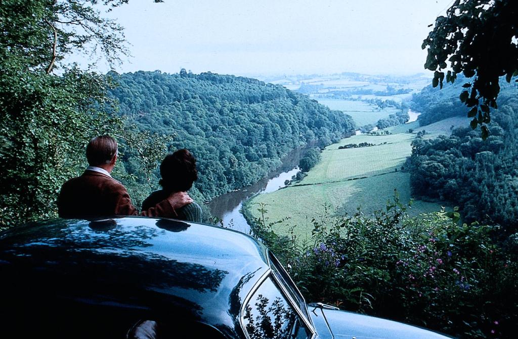 Кадры из Страна теней (1993)