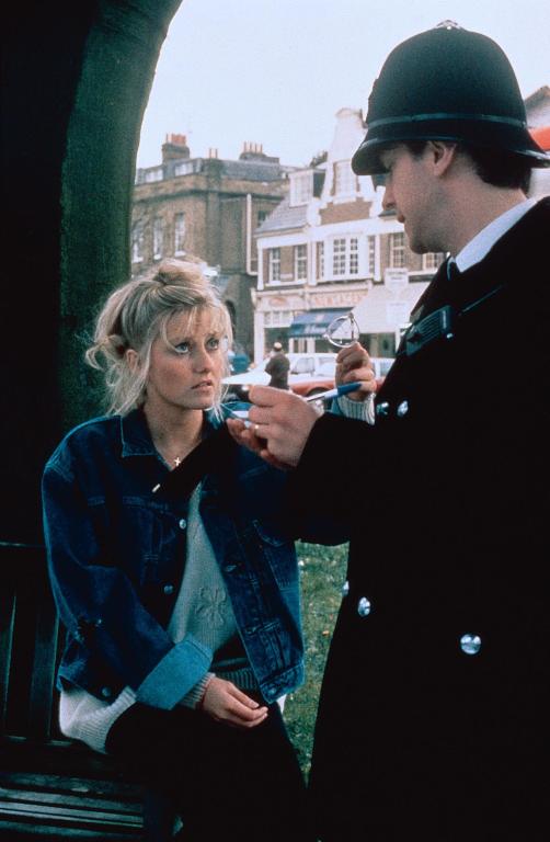 Кадры из Монахини в бегах (1990)