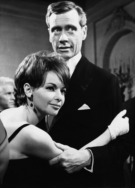 Кадры из Дьявол и десять заповедей (1962)