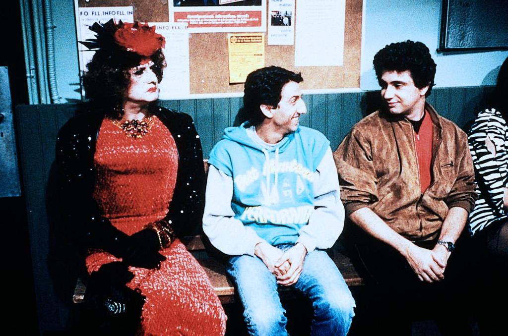 Кадры из Леви и Голиаф (1987)