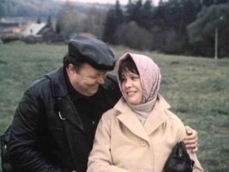 Кадры из Не ходите, девки, замуж (1985)