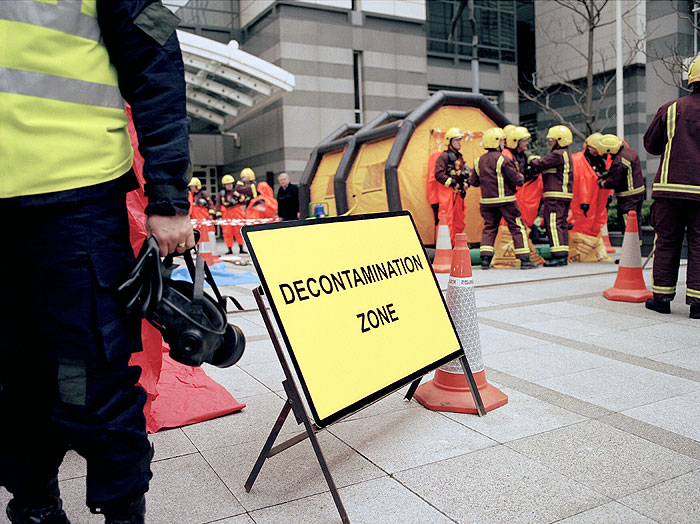 Кадры из Грязная война (2004)