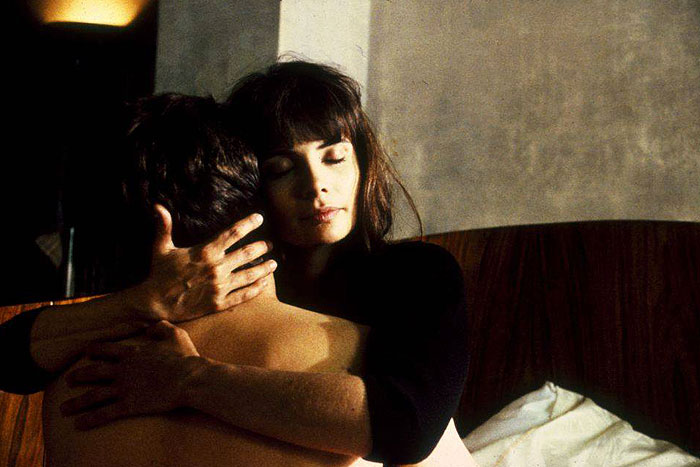 Кадры из Крылья славы (1990)