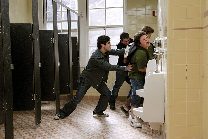 Кадры из Школа выживания (2008)