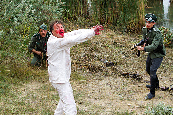 Кадры из Заяц, жаренный по-берлински (2011)