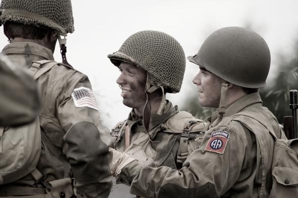 Первопроходцы: В компании незнакомцев (2011) Первопроходцы: В компании незнакомцев (2011)