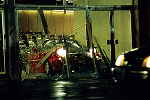 Кадры из Карающий (2003)