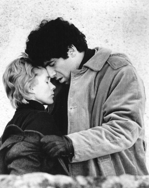 Кадры из Прикосновение (1971)