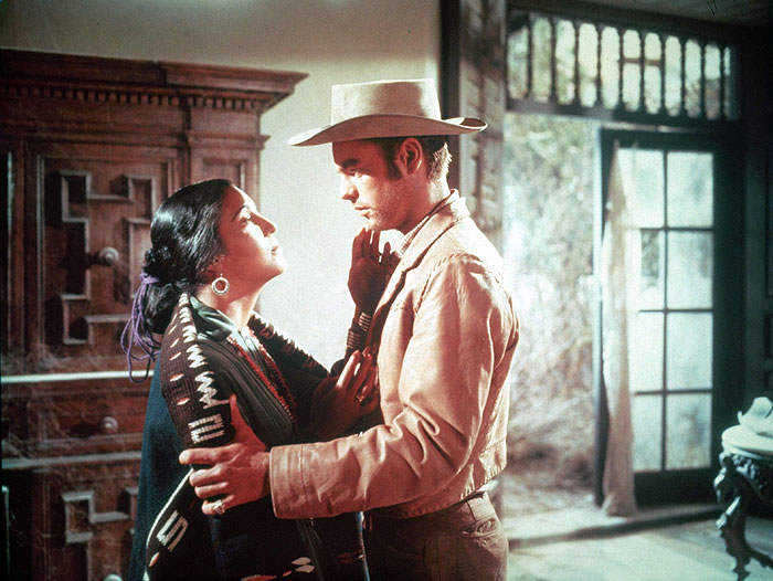 Кадры из Сломанное копье (1954)