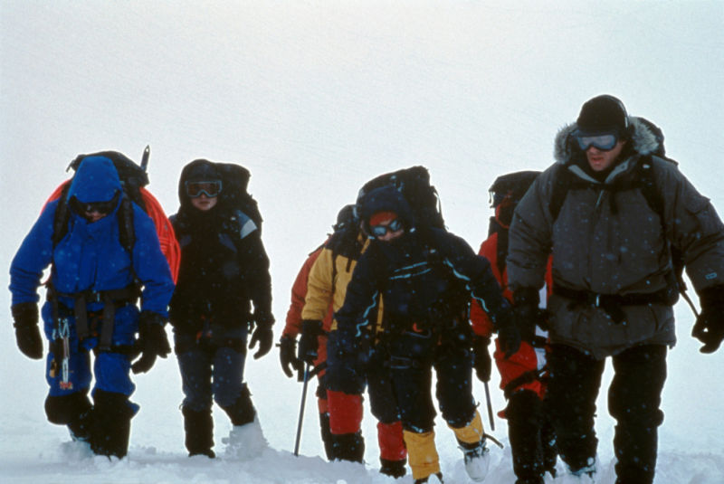 Кадры из Ниже нуля (2005)