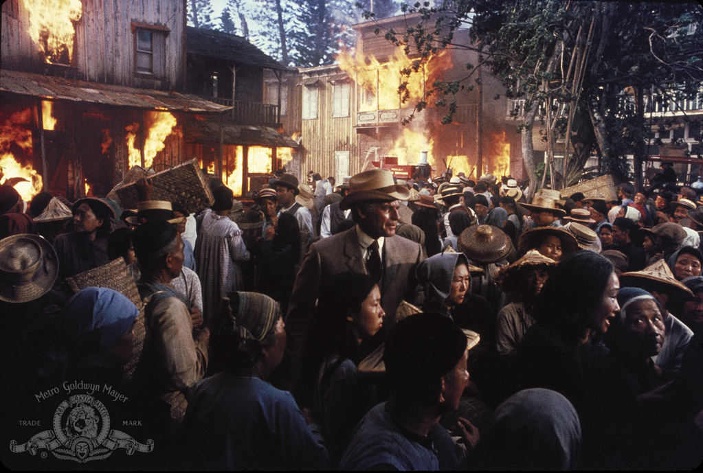 Кадры из Гавайцы (1970)