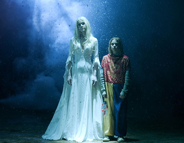 Кадры из Хэллоуин 2 (2009)