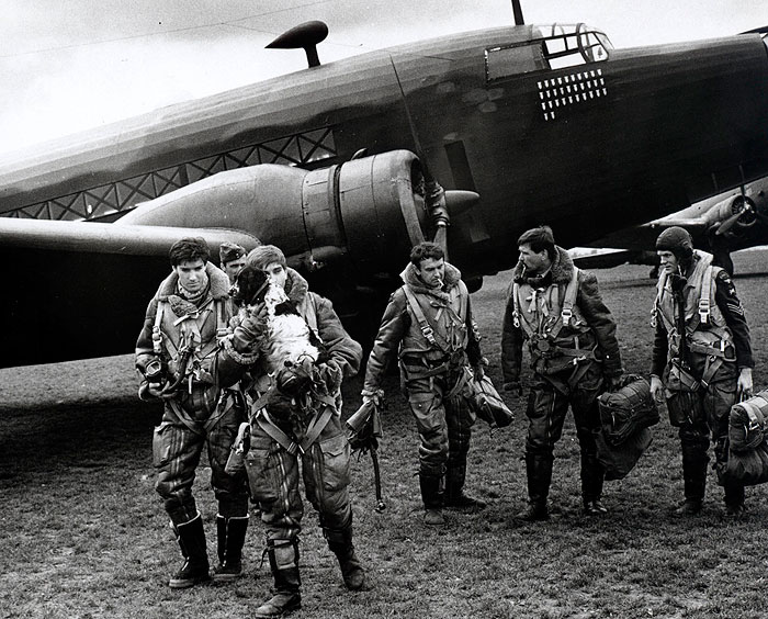 Кадры из Небесные наездники (1968)