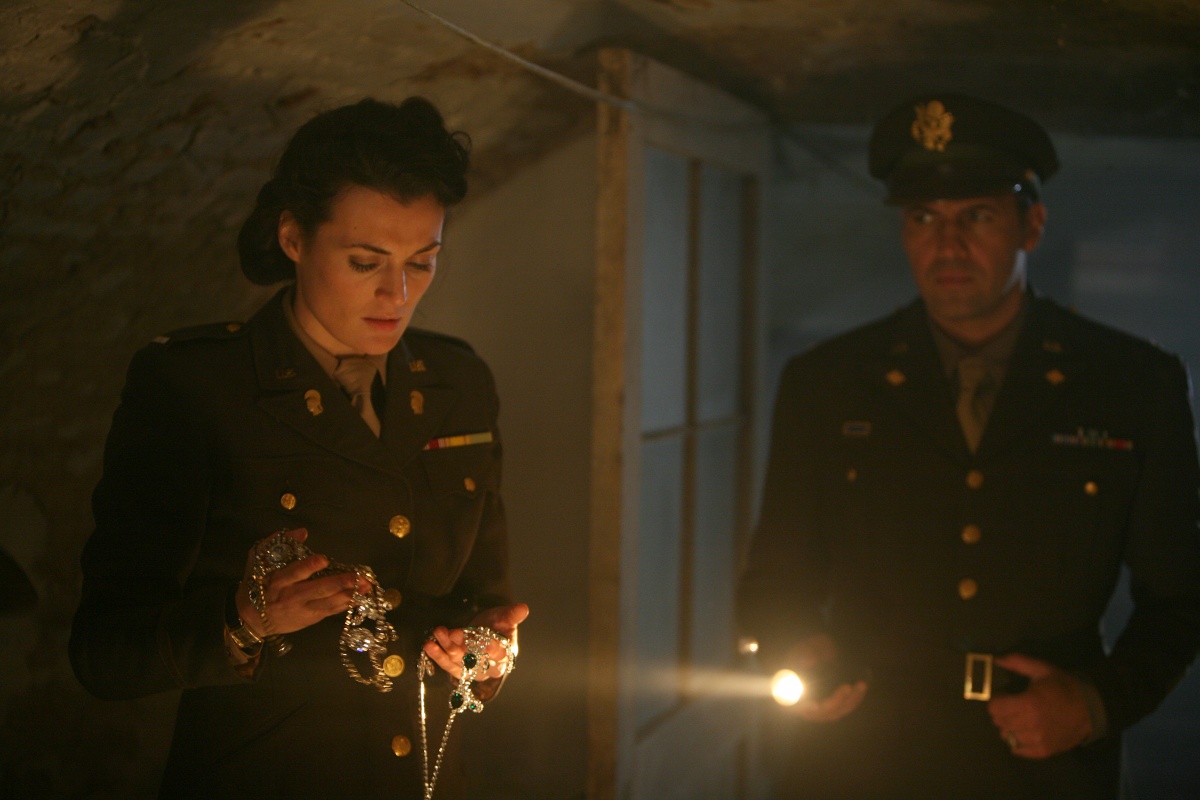 Кадры из Охотники за сокровищами (2009)