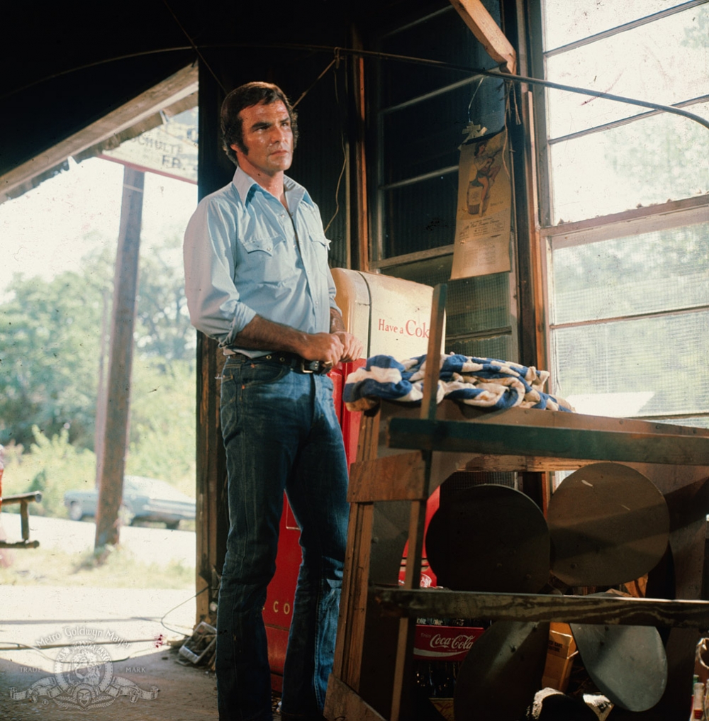 Кадры из Белая молния (1973)