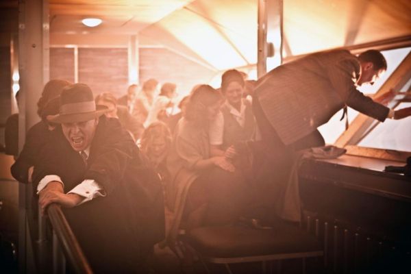 Кадры из «Гинденбург»: Последний полет (2011)