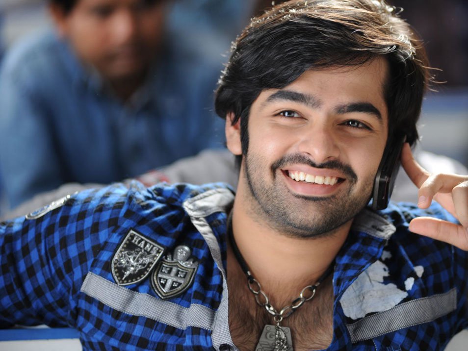 Шершень (2011)