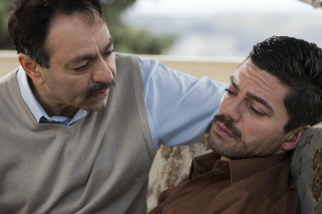 Кадры из Двойник дьявола (2011)